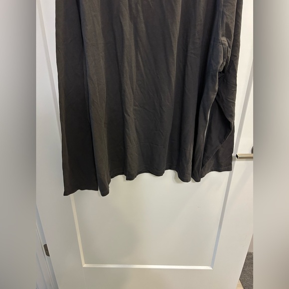 NWT Life Is Good Happy Holidays V-Neck Long Sleeve - Picture 10 of 10